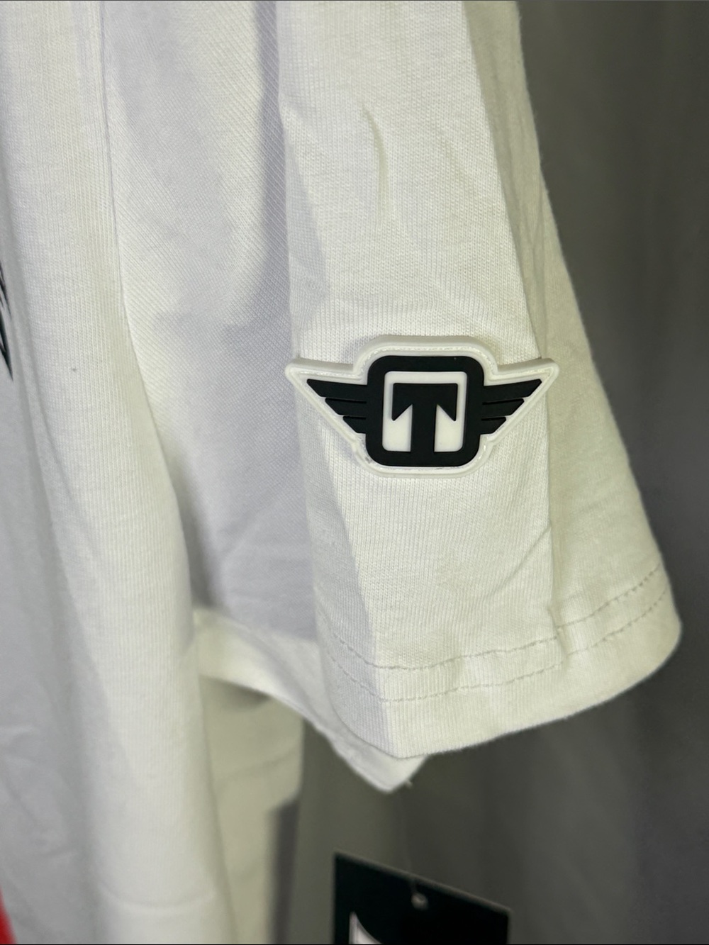 Tapout White Short Sleeve Tee with Red & Black Flag Graphic - Picture 4 of 11